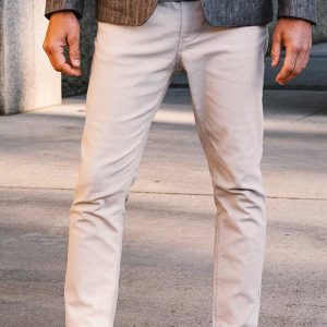 Chino Hose bei STURM Herrenausstatter Wien