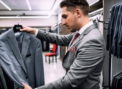 4 Tipps für den Anzugkauf: Worauf Sie bei Anzügen achten sollten