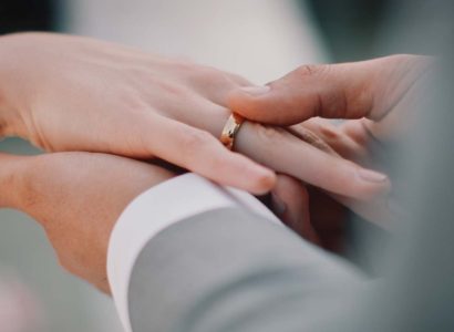 Heiratsantrag machen wie ein Gentleman: So geht’s!